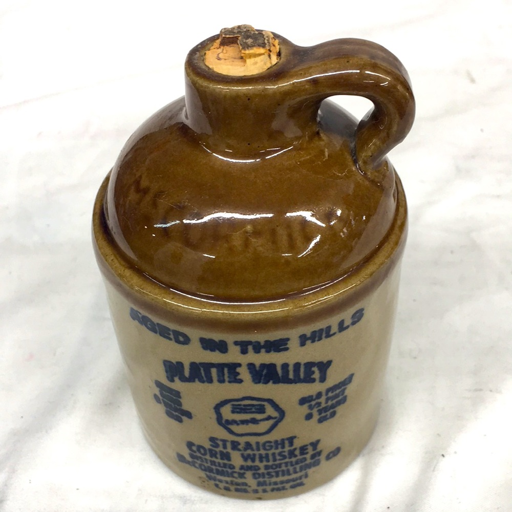 McCormick platte Valley small whiskey-jug 5x2.5